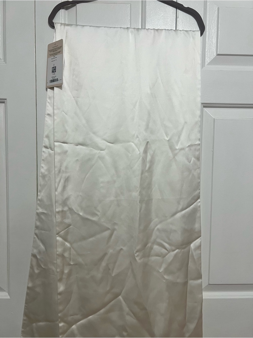 Revelry Satin Bridal Shaw in Ivory